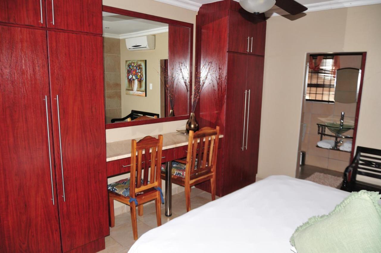 Mi Casa Guest House Uitenhage Exterior foto