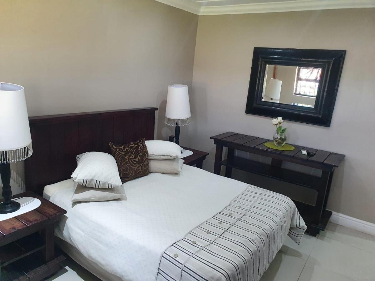 Mi Casa Guest House Uitenhage Exterior foto