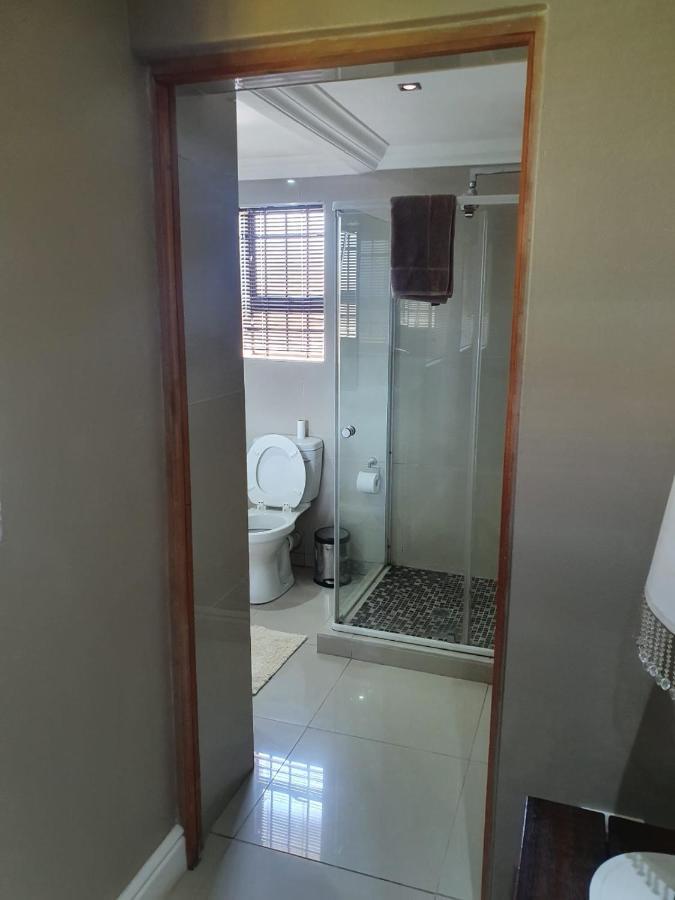 Mi Casa Guest House Uitenhage Exterior foto