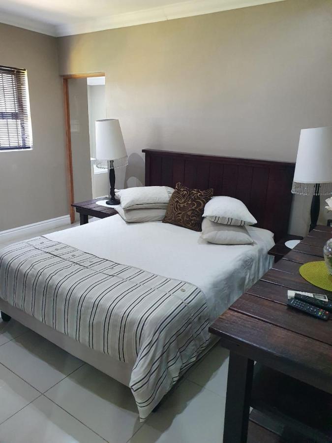 Mi Casa Guest House Uitenhage Exterior foto