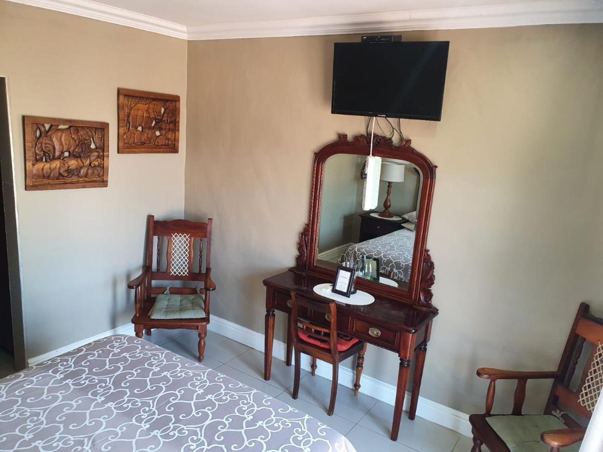 Mi Casa Guest House Uitenhage Exterior foto